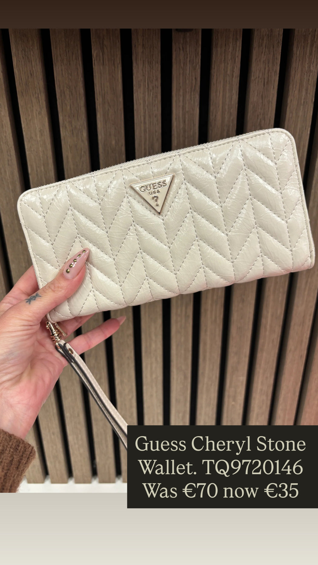 Guess Cheryl Stone Wallet. TQ9720146