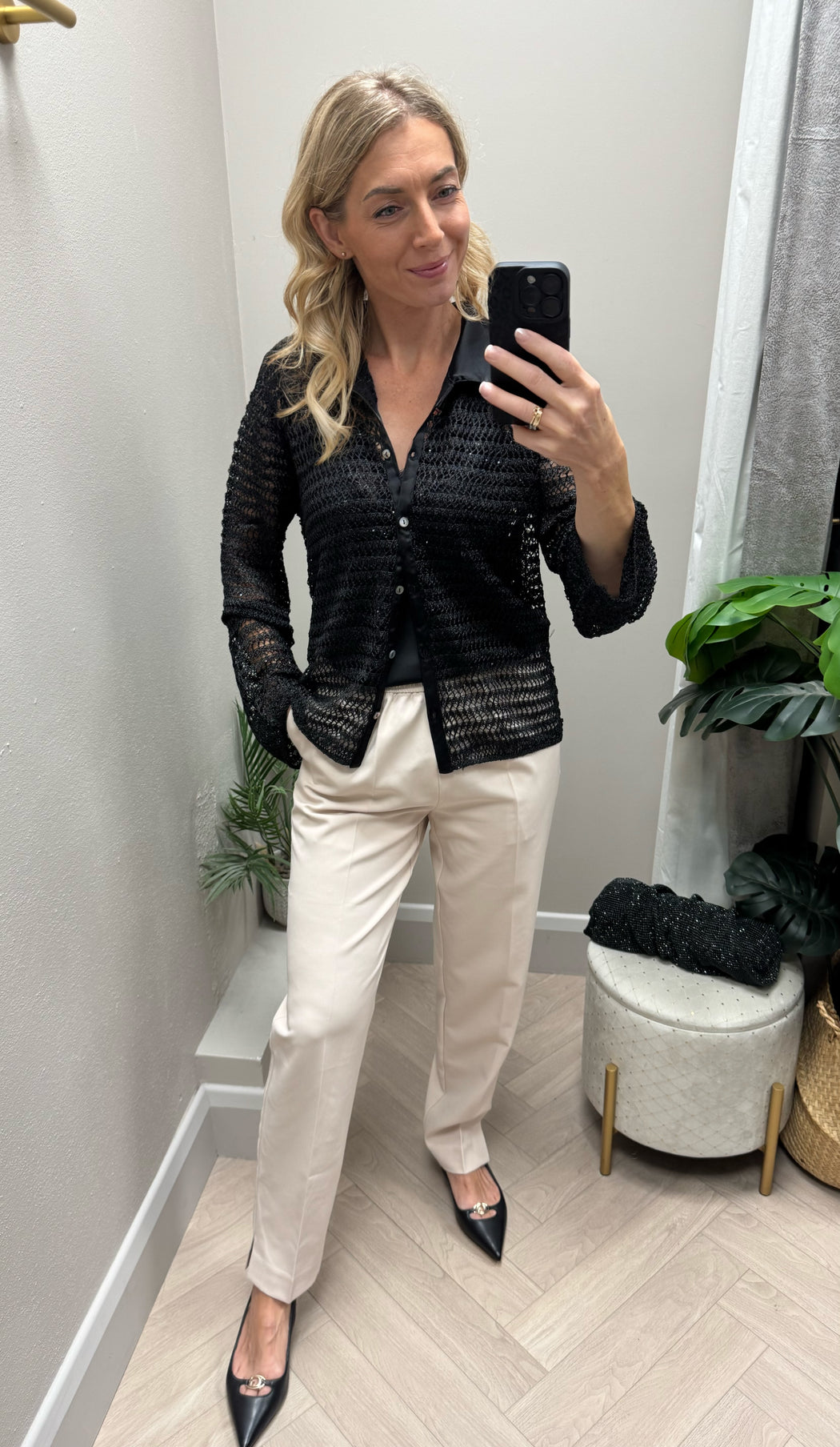 Guess button top bell sleeve