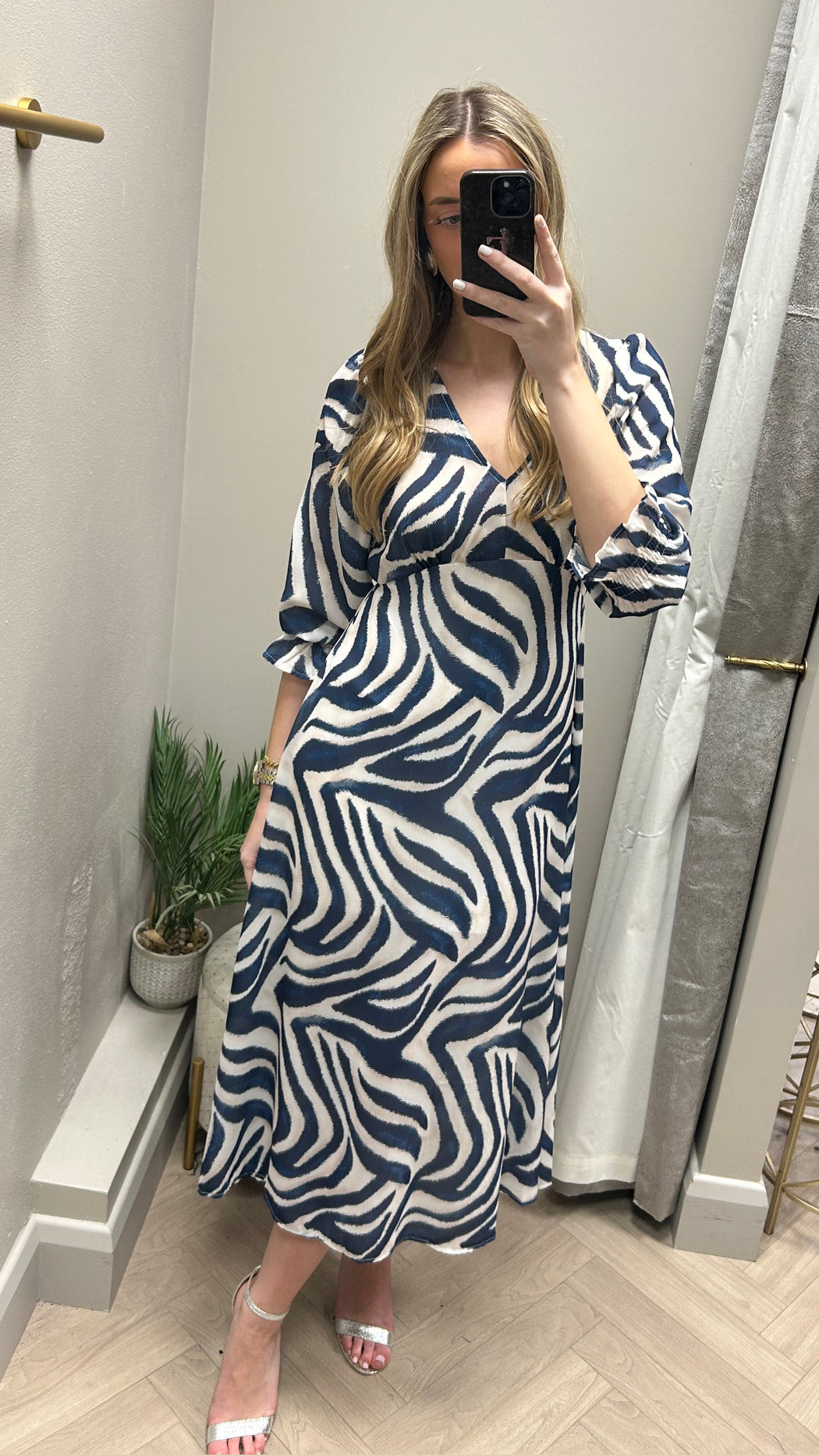 Streasa navy cream stripe midi dress