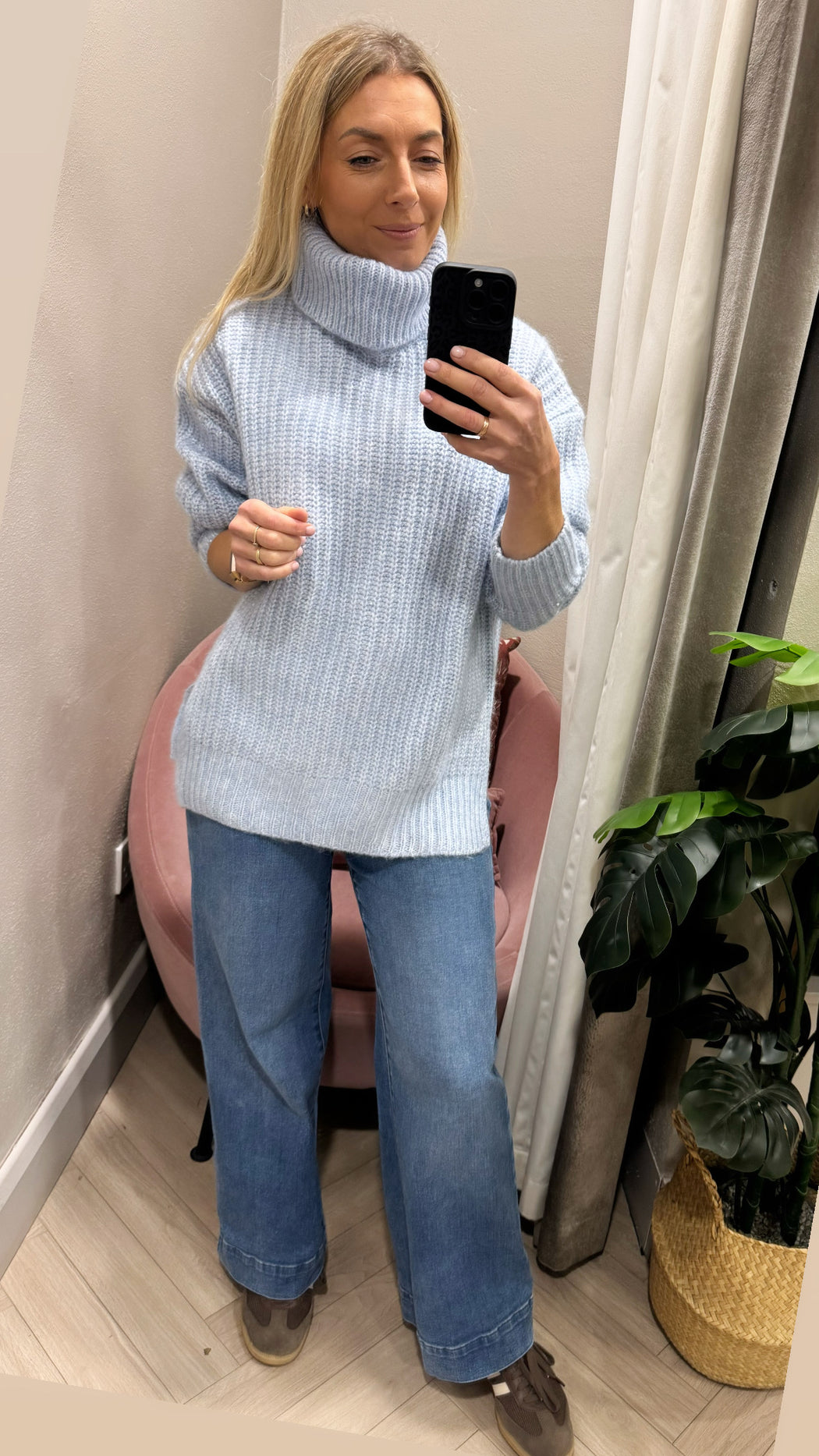Midnight blue knit