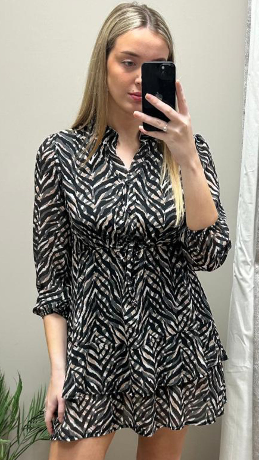 Black beige Latina mini dress