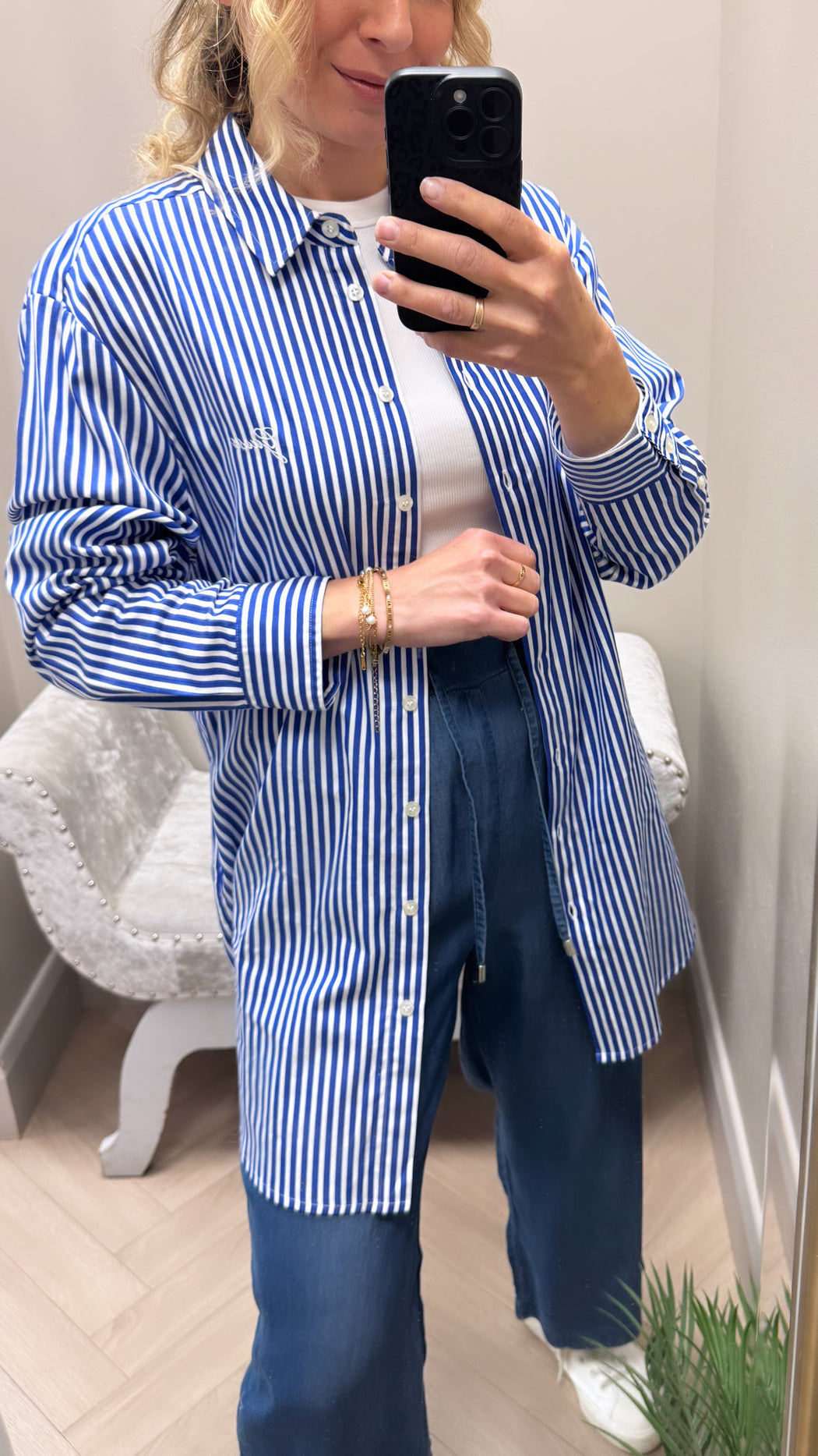 Guess blue and white striped  w6gh39w1849- sbob
