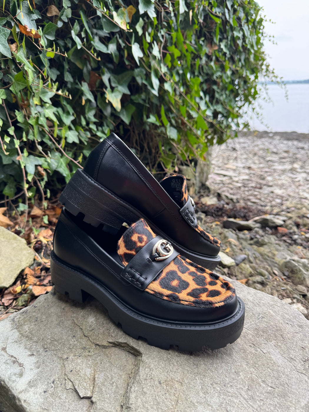 Guess black animal print loafer FLTYK2LEP14