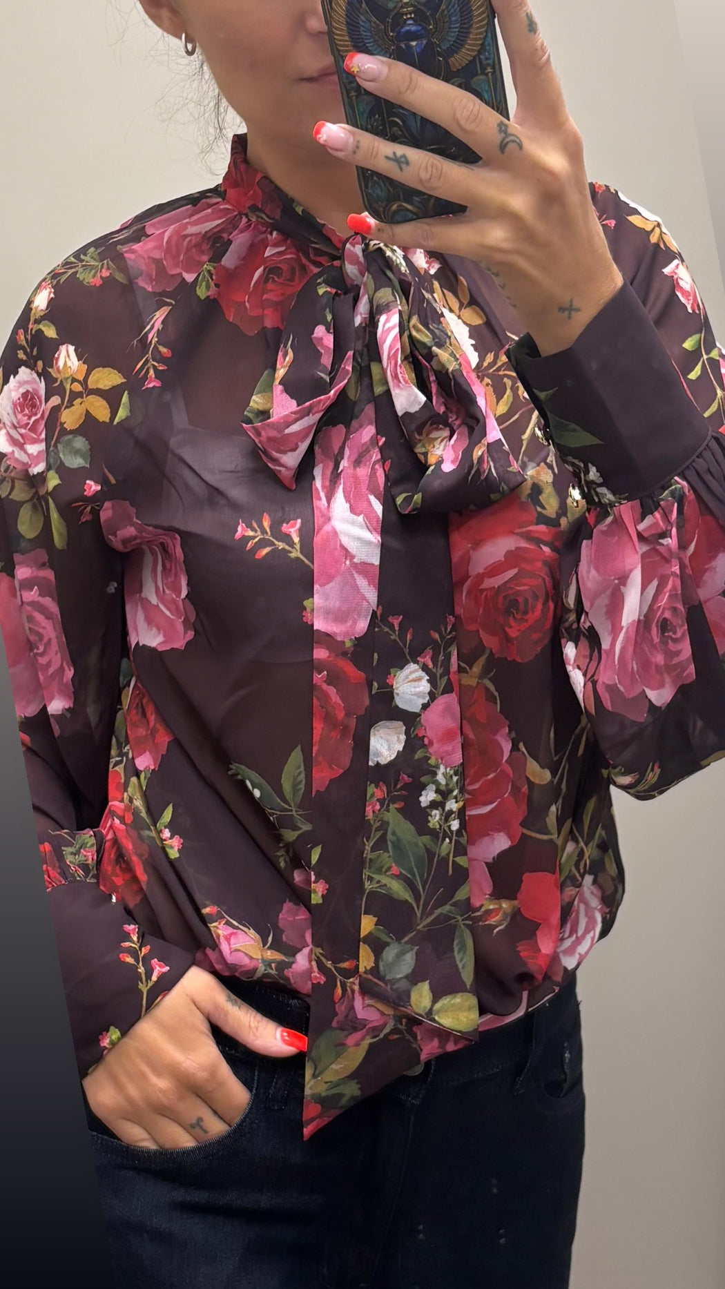 Guess Audrine Bow Blouse. W5BH84W3022