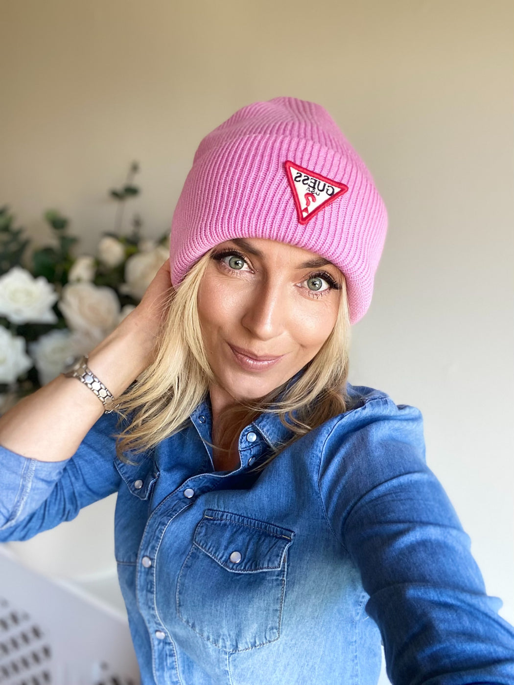 Pink red logo beanie aw5234VIS01-pink guess