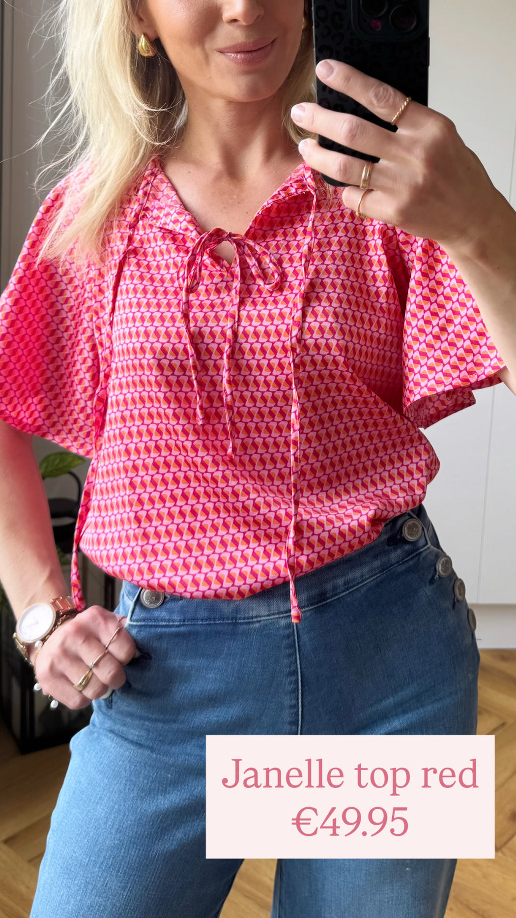 Janelle top red