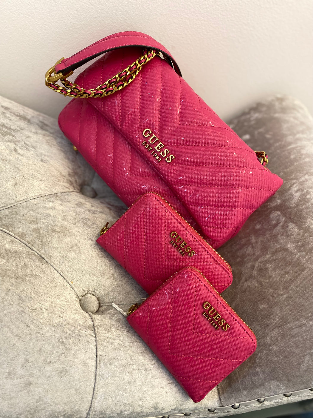 Ga919940 Guess fuchsia Jania wallet