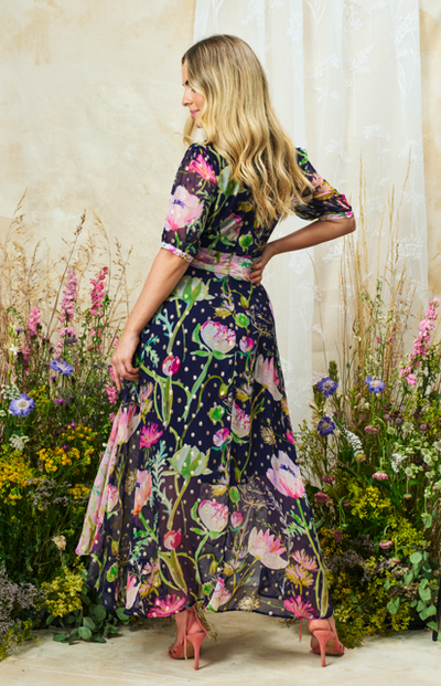 The Paige spot lures twist front  midi