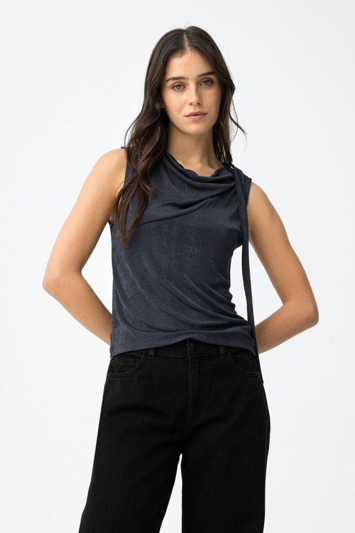 Waterly navy top
