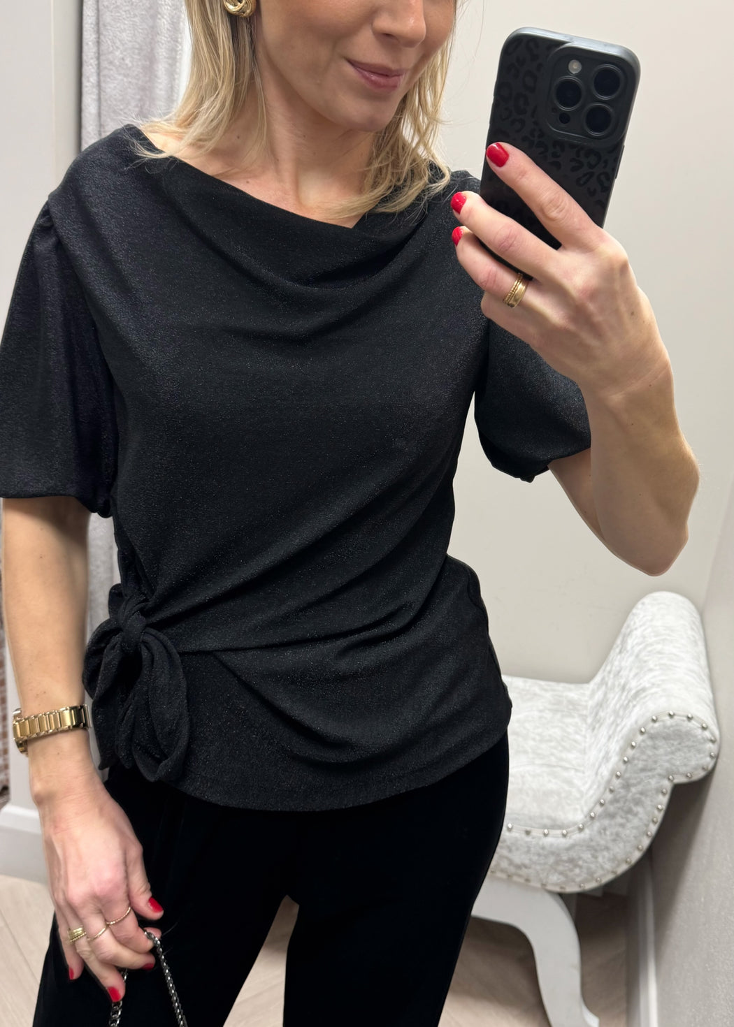 Suri black wrap top