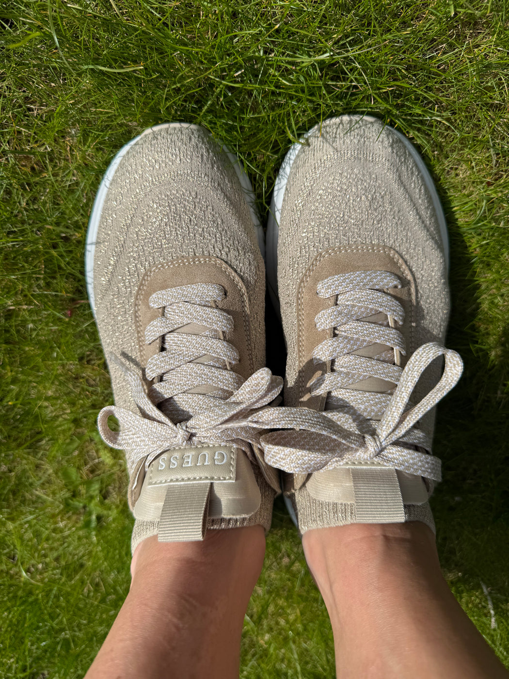 Guess Gold Sparkle Runners. FLJMLDFAB12