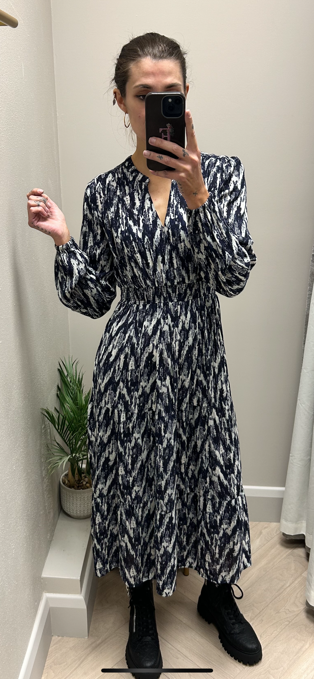 Vulca navy print midi