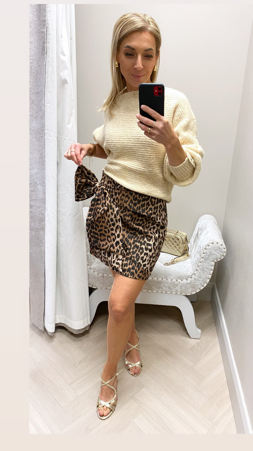 W4bd57wgIj2 guess leopard bow skirt