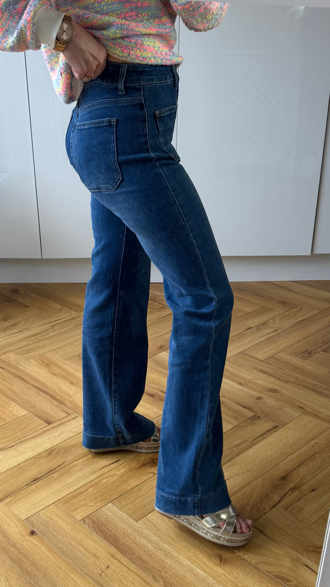Shiny pocket bootleg jeans