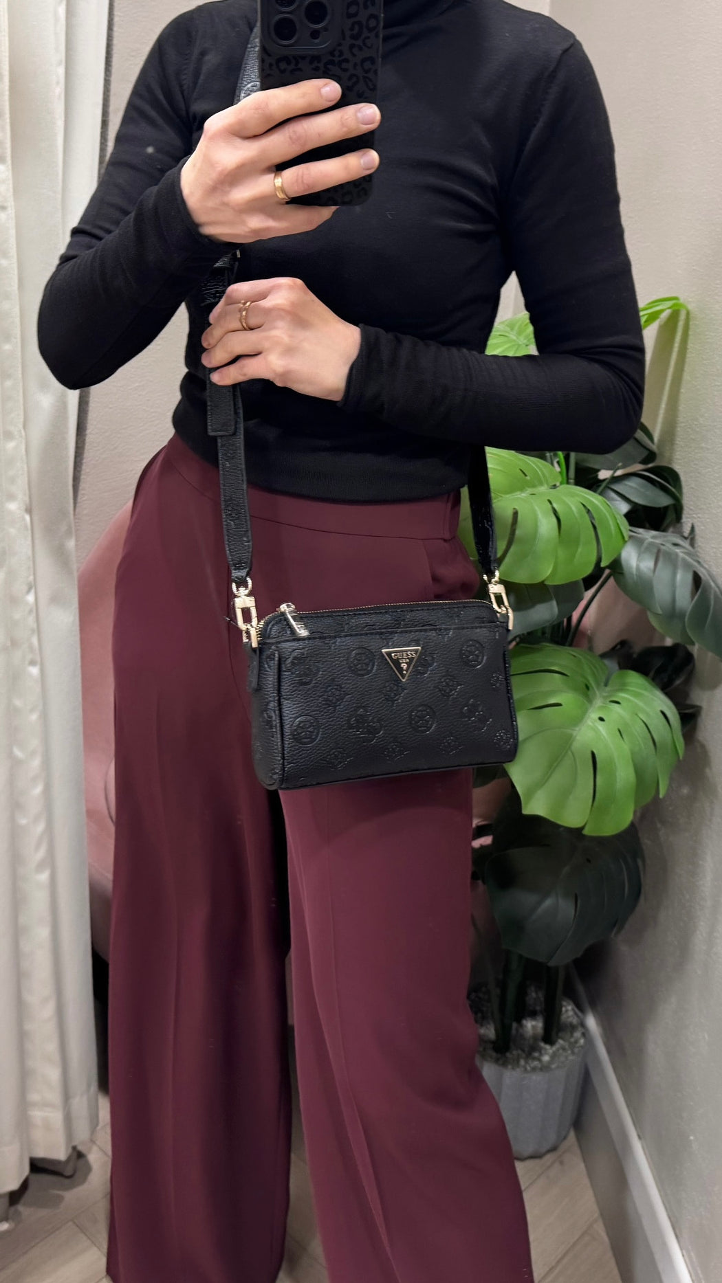 Guess black logo Cresidia  bag pd988872