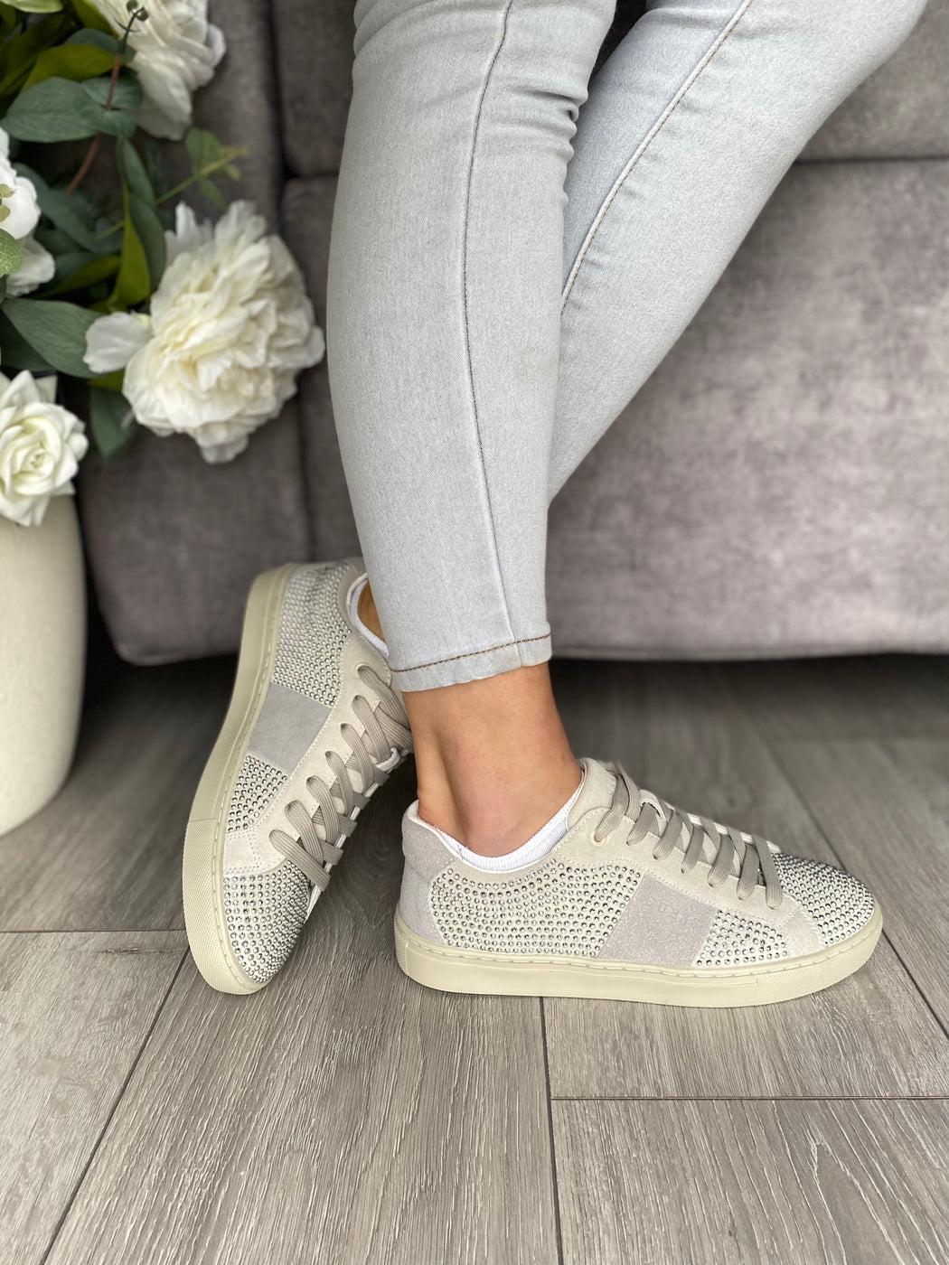 Guess grey diamanté sneaker flptodsue12