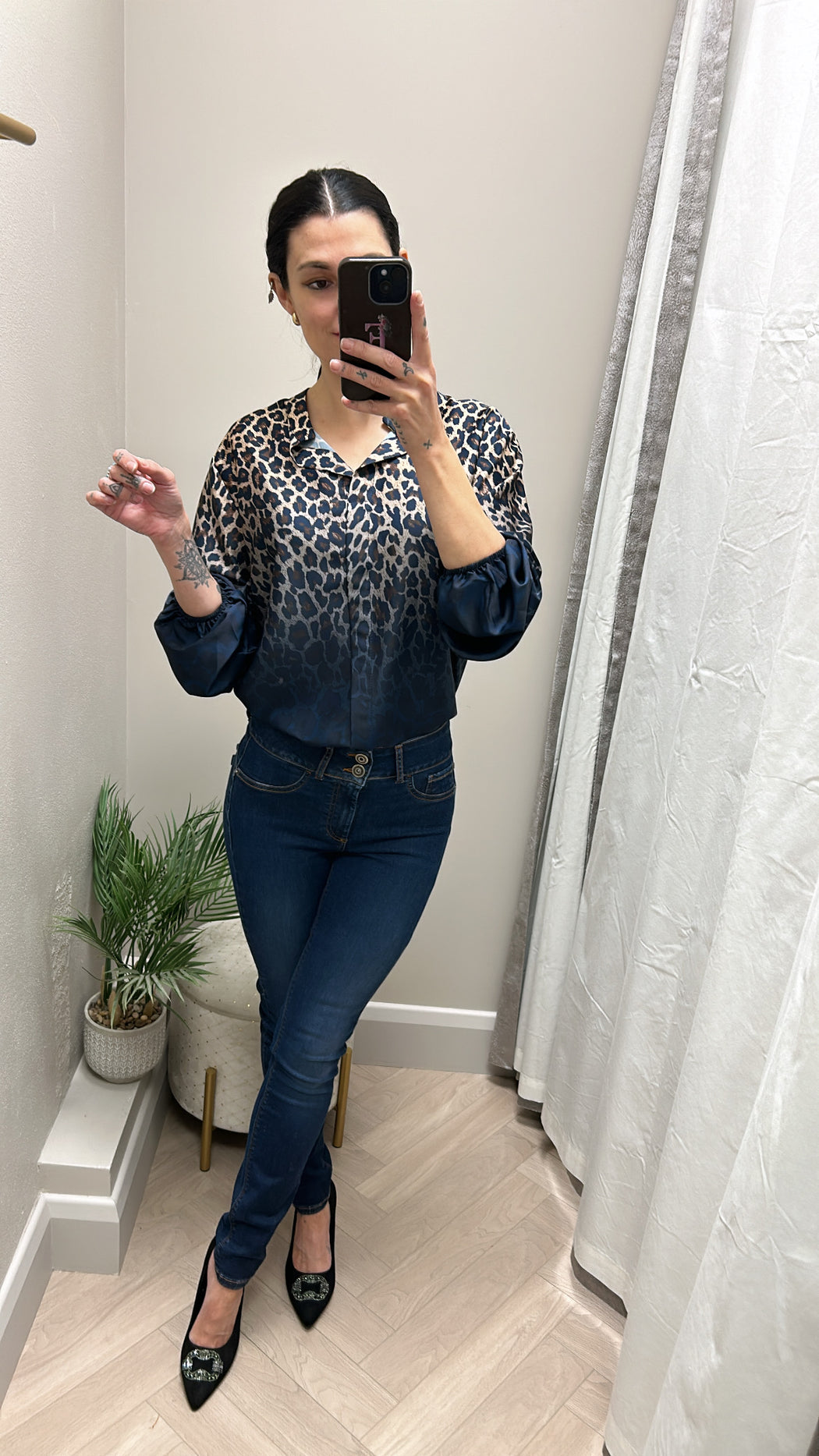 Vela blue leopard print shirt