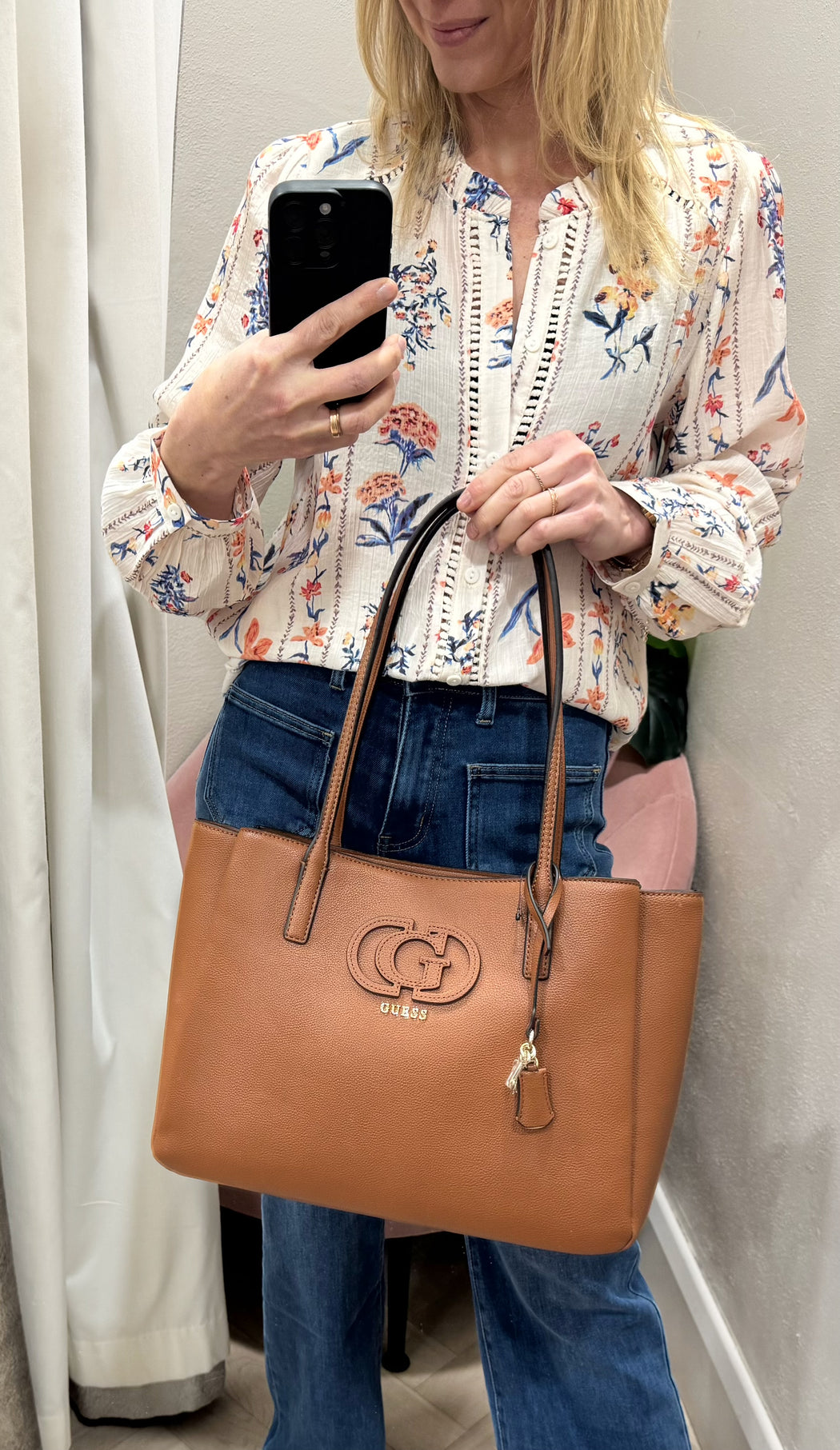 Guess cognac isola BG990523