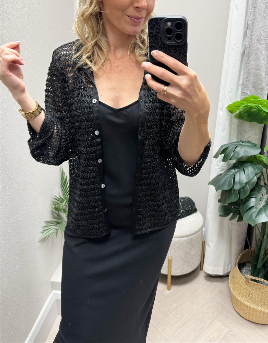 Guess button top bell sleeve