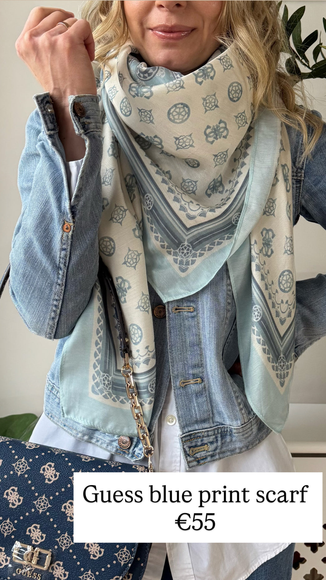 Guess blue print scarf AW5496VIS03 - BLU