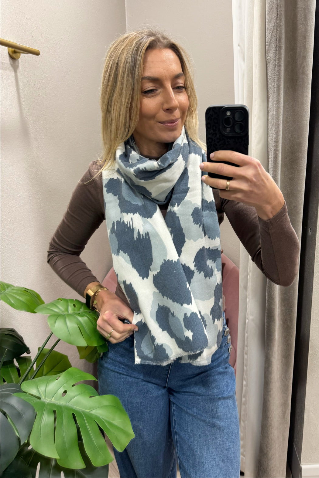 Bosch scarf