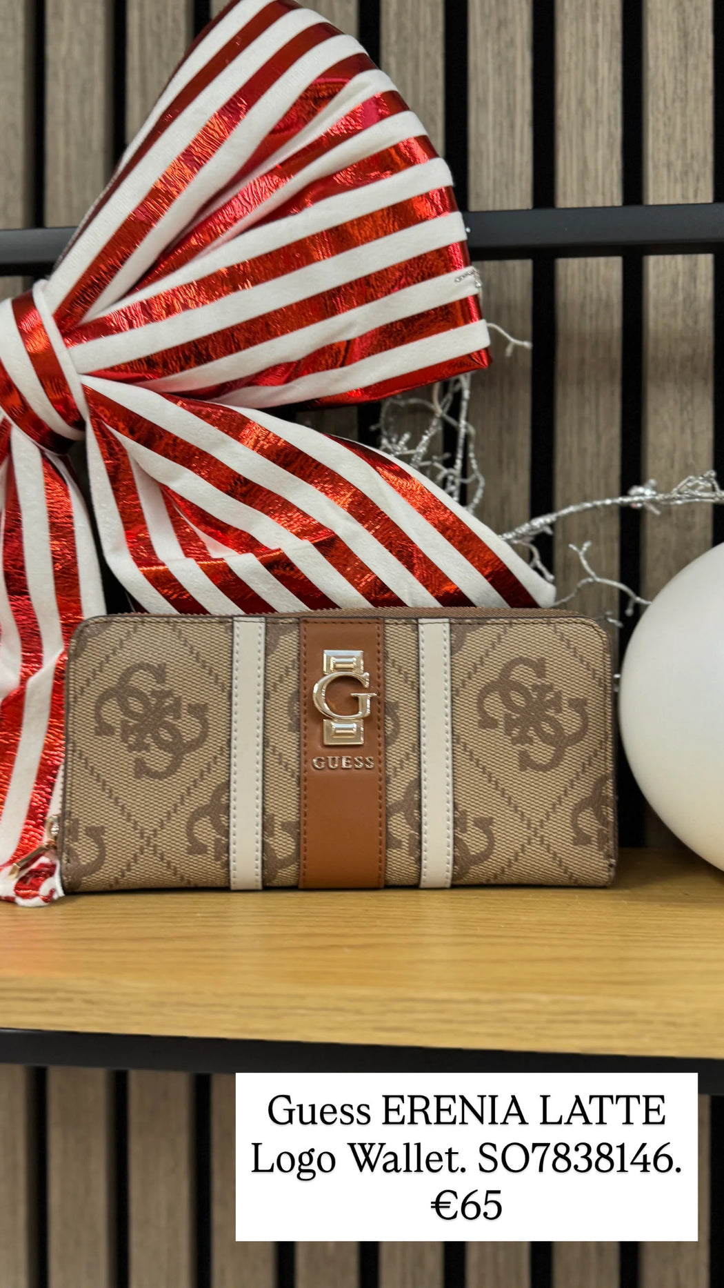 Guess ERENIA LATTE Logo Wallet. SO7838146.