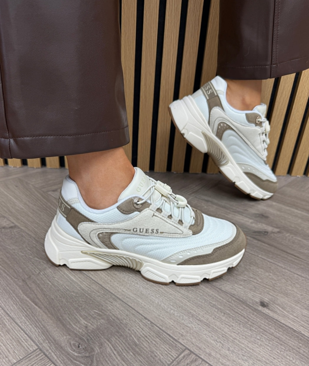 Guess tan nude trainer flpimefap12