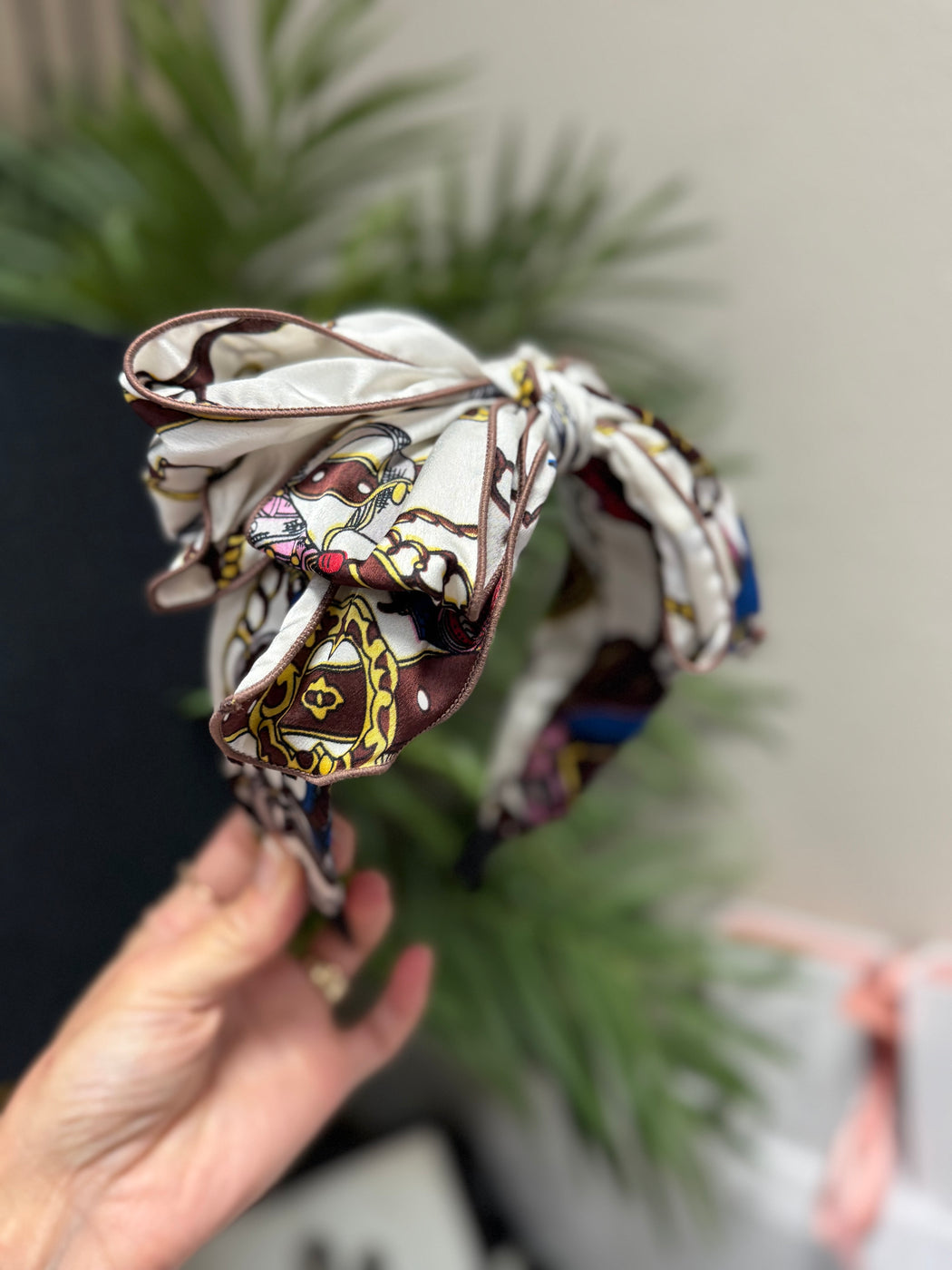Multi bow chain hairband