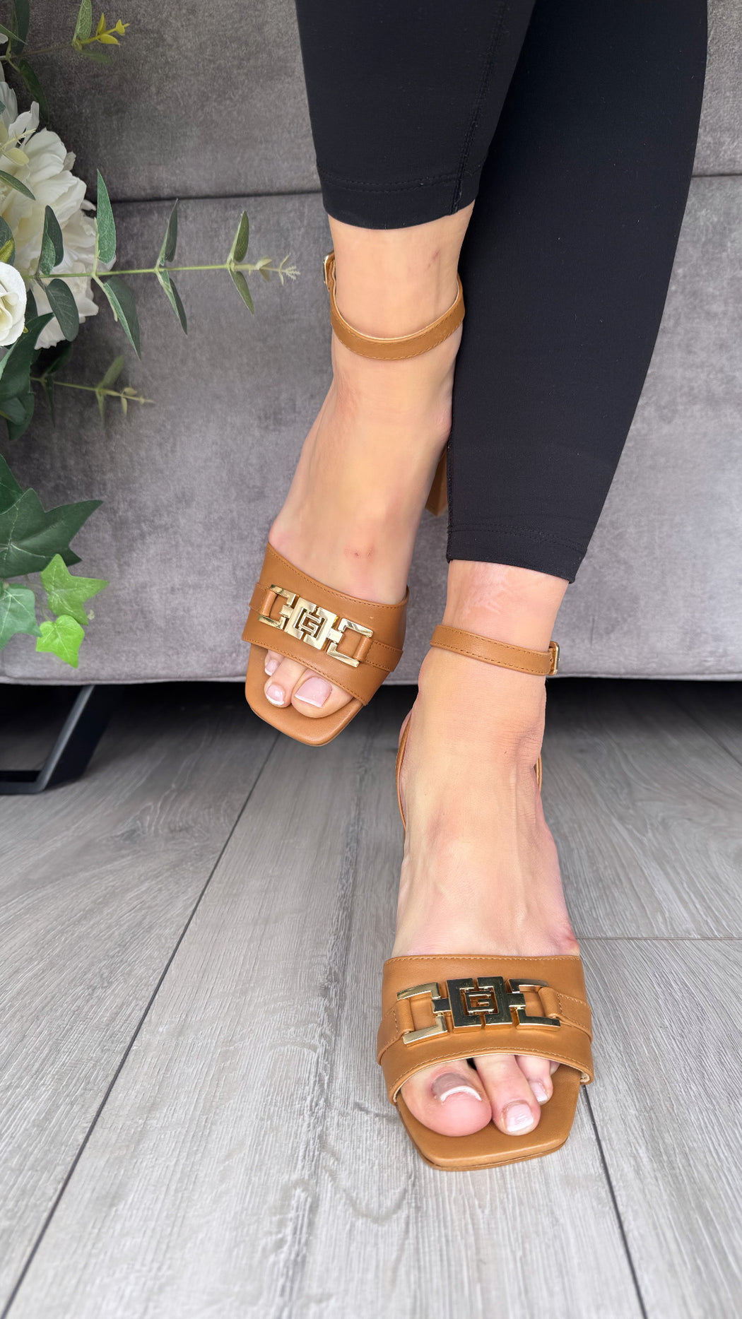 Guess tan gold detail sandals FLJGRTLEA03