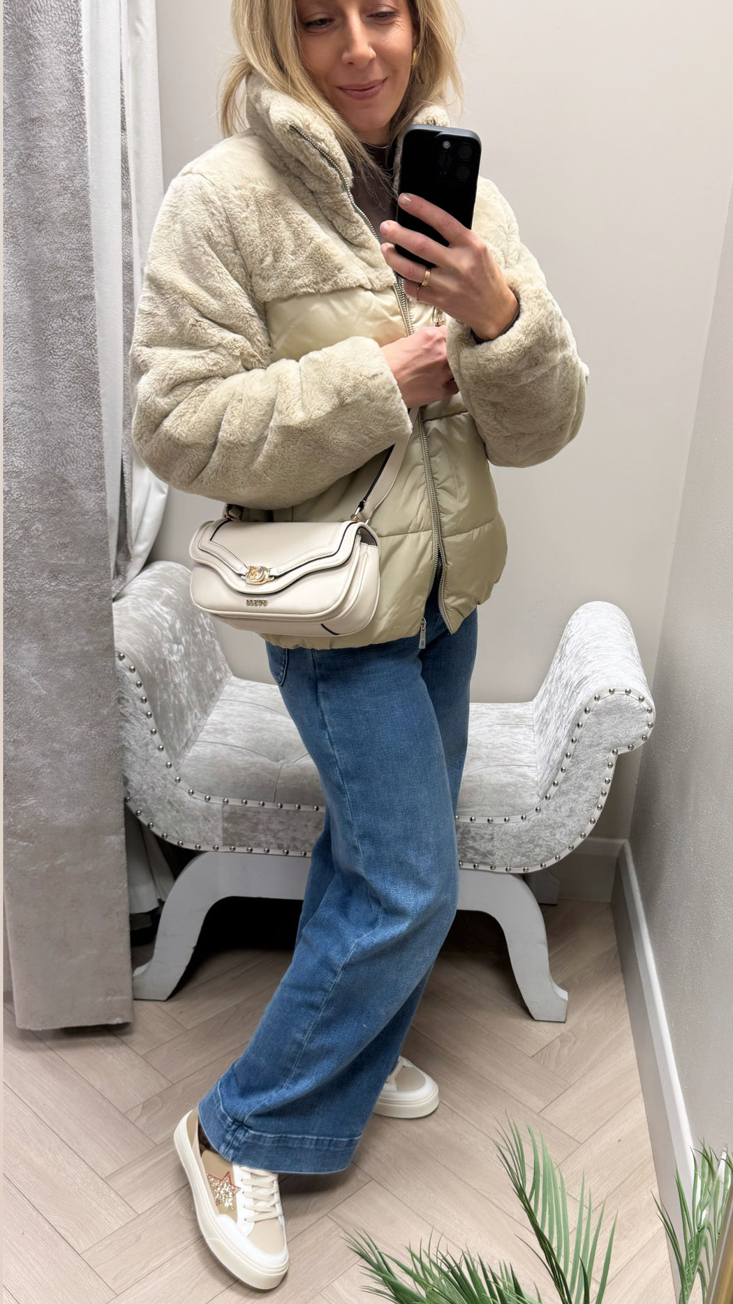 Popperes beige jacket
