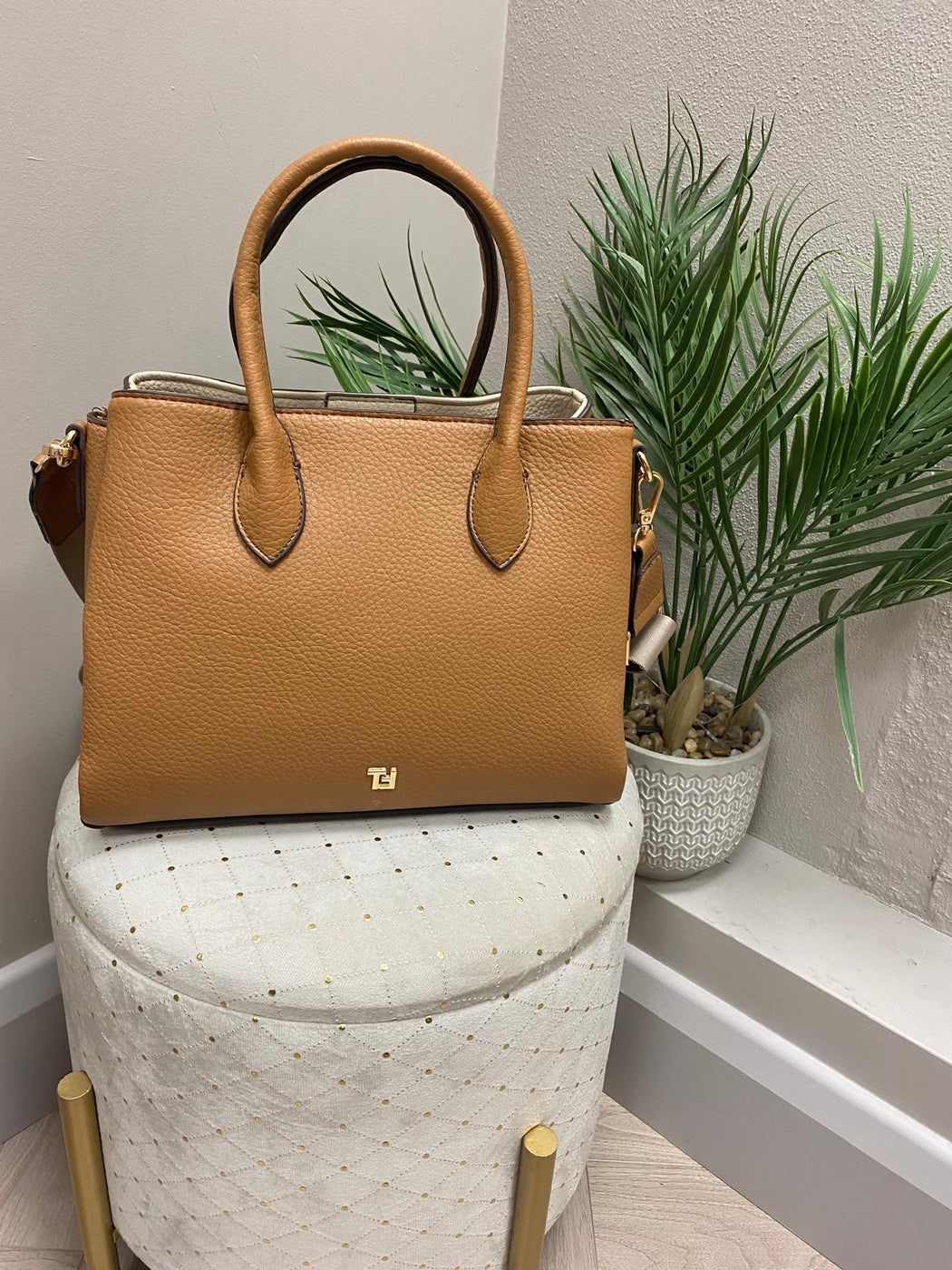 Raquel tan satchel bag