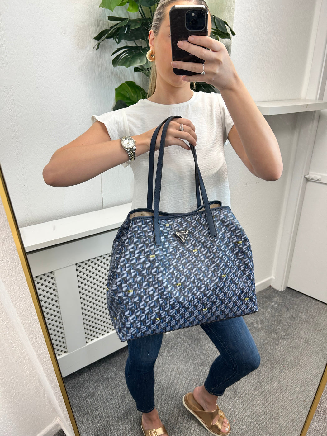 Jt931829 guess blue logo vikky tote