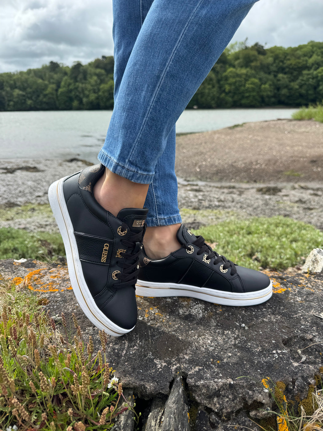 Guess stew black trainer
