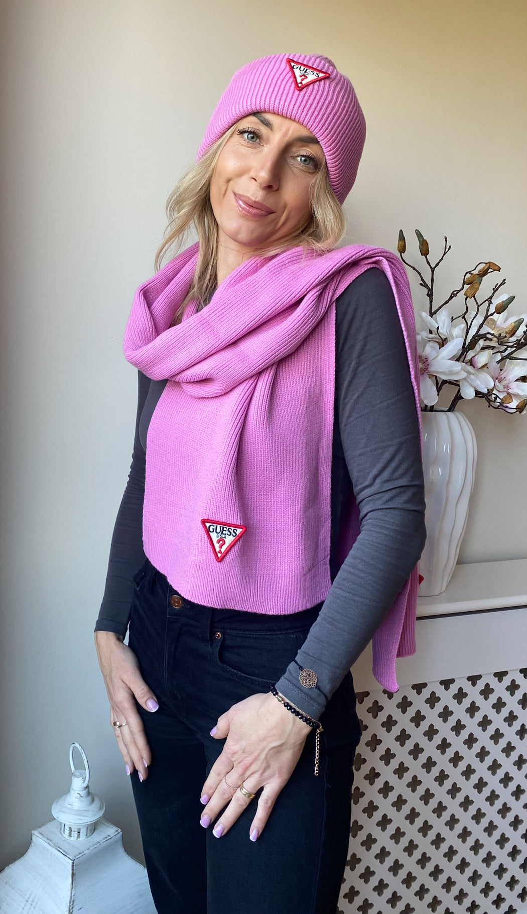 Pink red logo scarf aw5235VIS03-pink guess