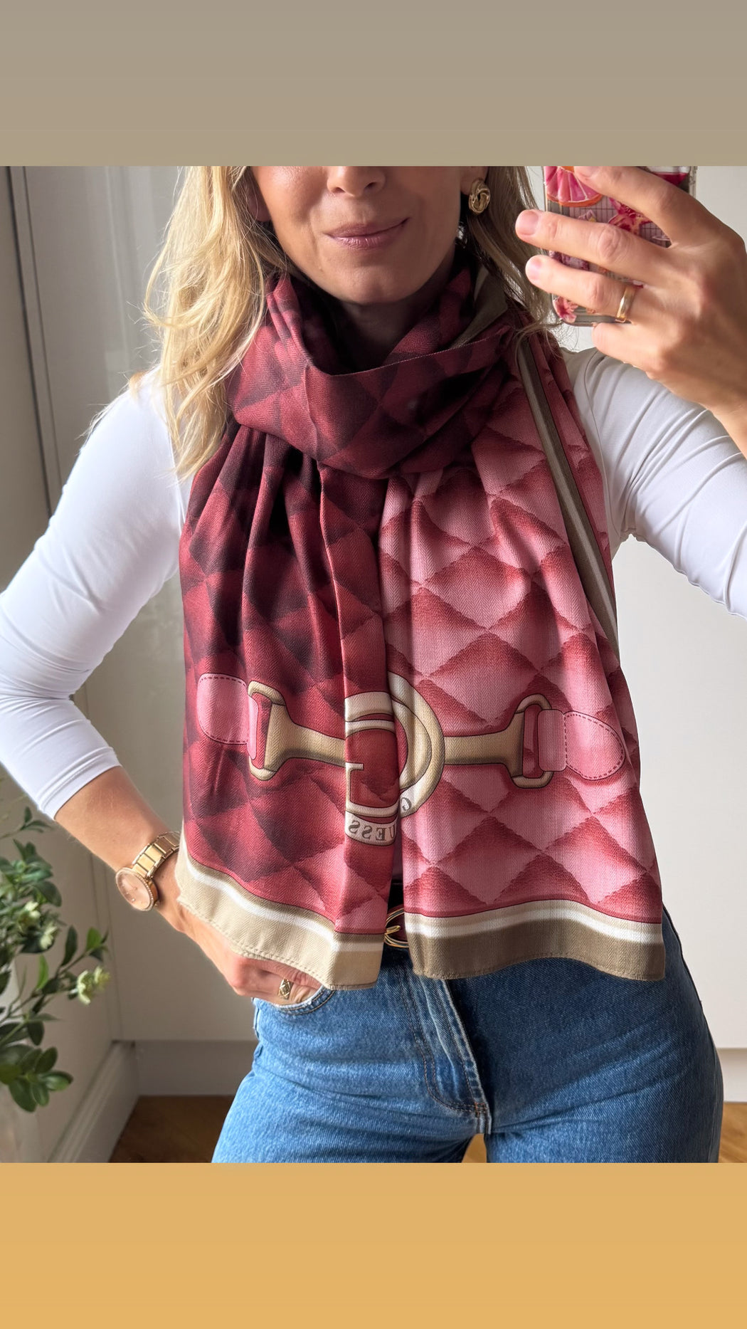 Guess AW5656POL03 - RWO scarf
