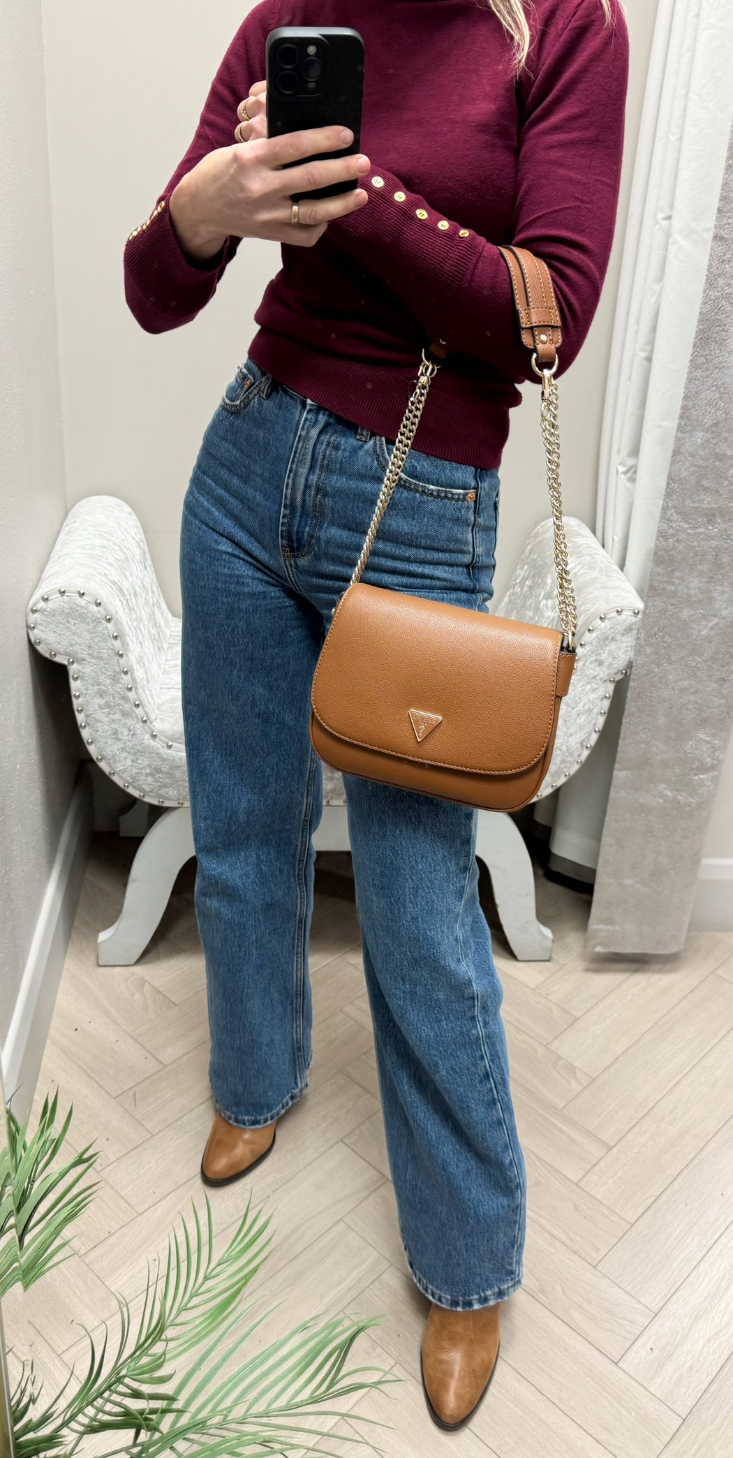 Guess cognac fedora shoulder bag BG951919