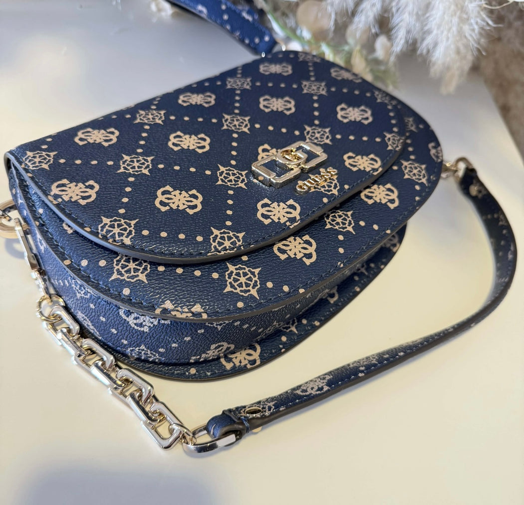 Emelie guess navy logo shoulder / crossbody BG950117
