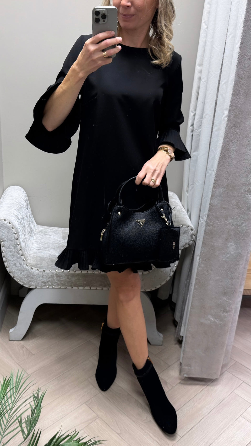 Guess LORELLA Black Bag. BG230622