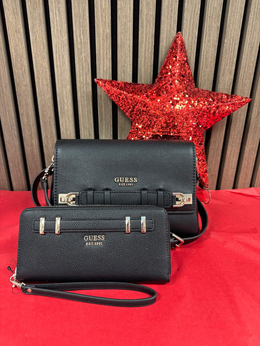 Guess Black GREGORIA Bag. BG854620.