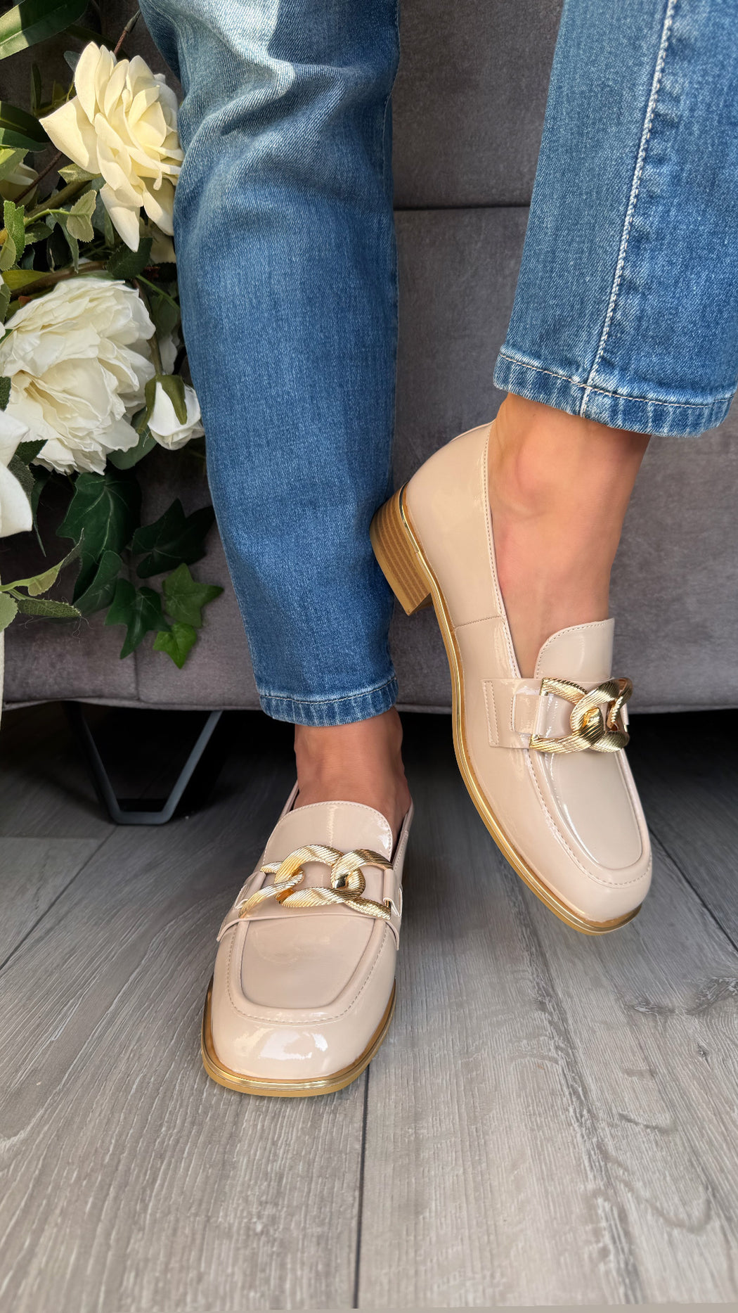Thames est Blush Loafer
