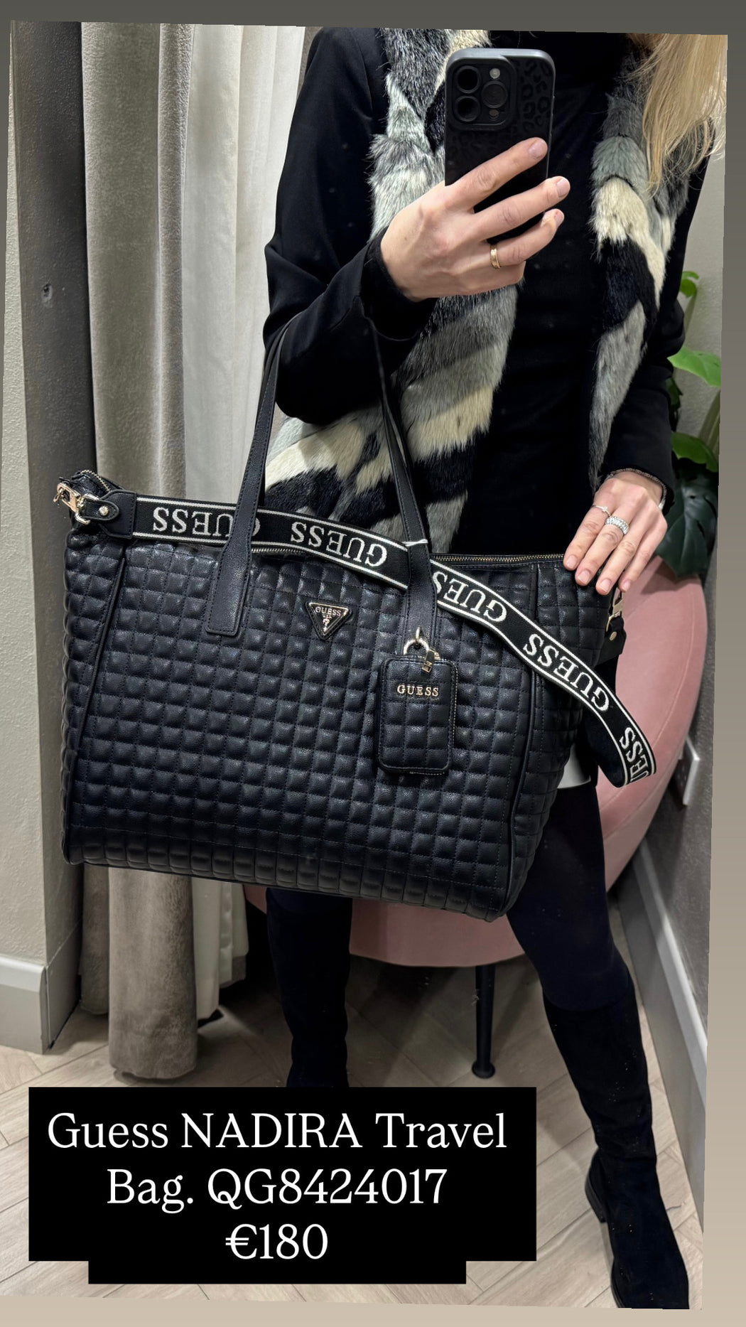 Guess NADIRA Travel Bag. QG8424017