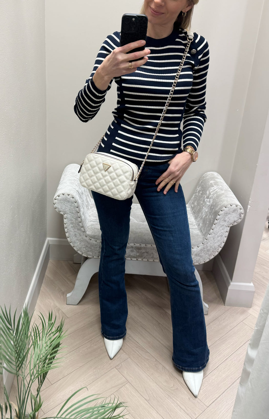 Guess giully off white crossbody qg967314