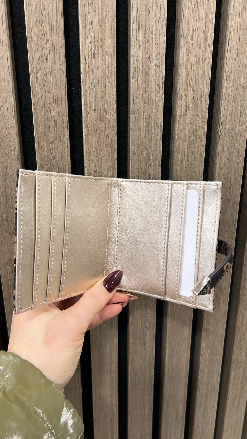 Pg8500152 guess mocha logo wallet