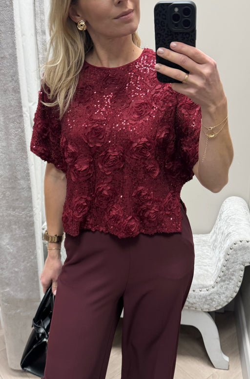 Holly wine top