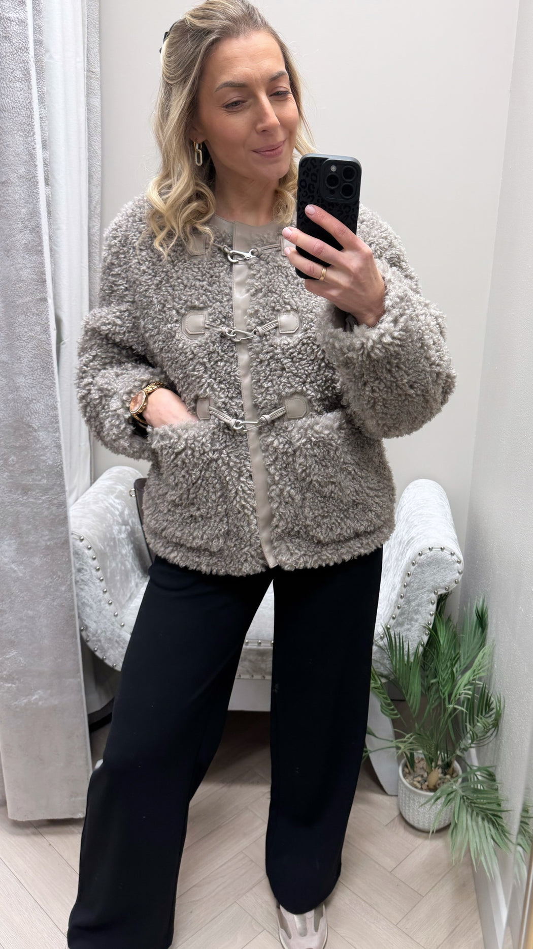 Guess teddy faux fur jacket