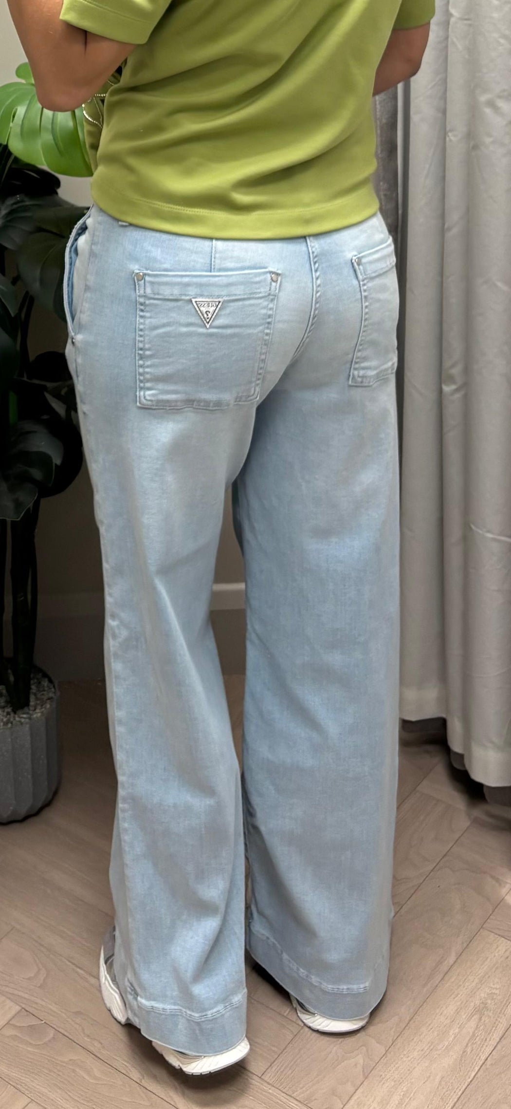 Guess Zoya wide leg crop denims