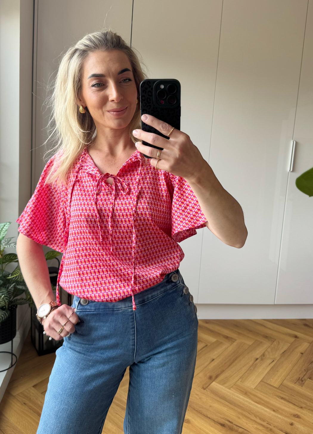 Janelle top red