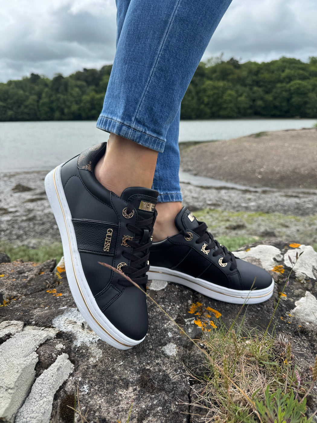 Guess stew black trainer
