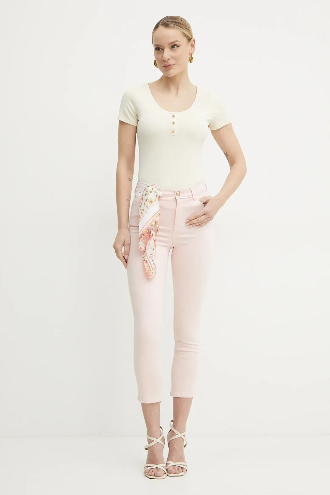 W5GA91W93CM guess 1981 skinny high rise capri jeans