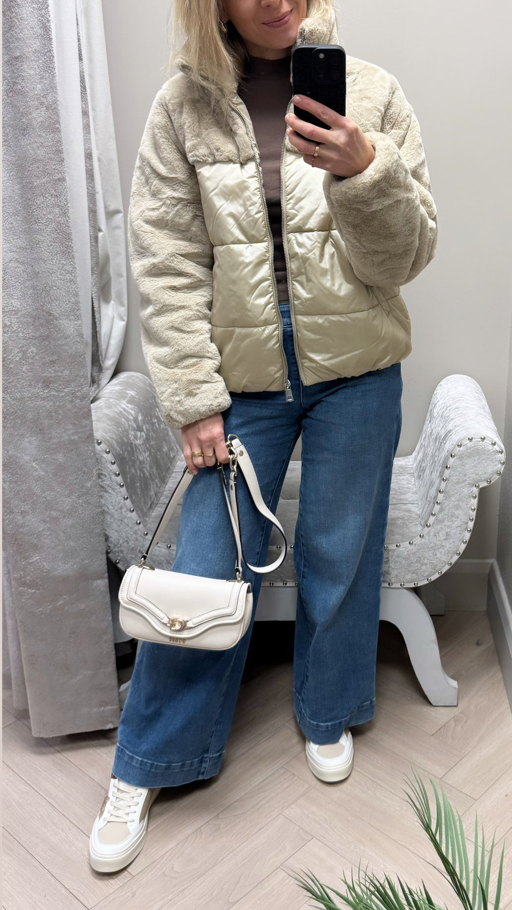 Guess DEA MINI Bag. BG799370